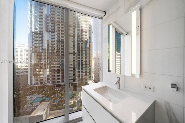 Building Photo - 300 Biscayne Blvd