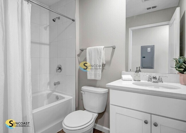 Building Photo - 6517 Breezy Oaks Wy