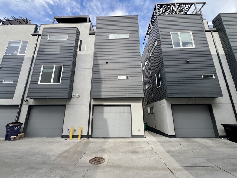 Building Photo - 1581 Grove St
