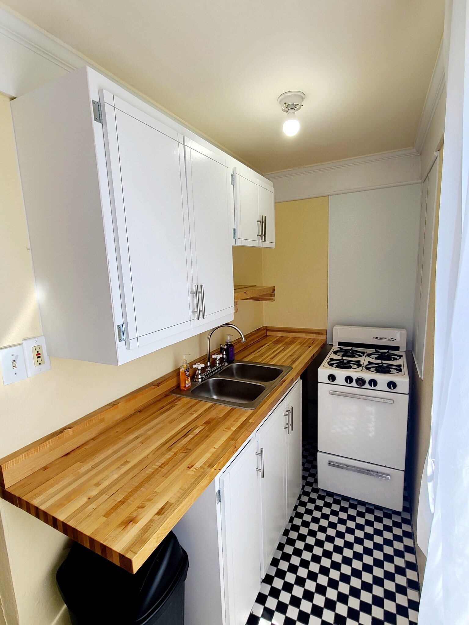 Building Photo - 4723 Carondelet St