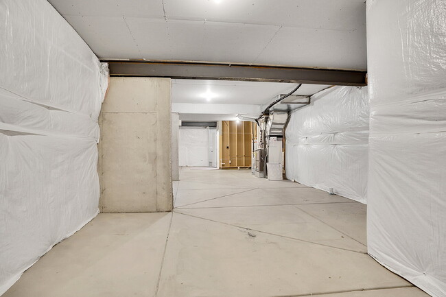 Building Photo - $3,650.00 - 4 Beds 3 Baths Single Family H...