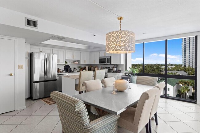 Building Photo - 3301 Bayshore Blvd