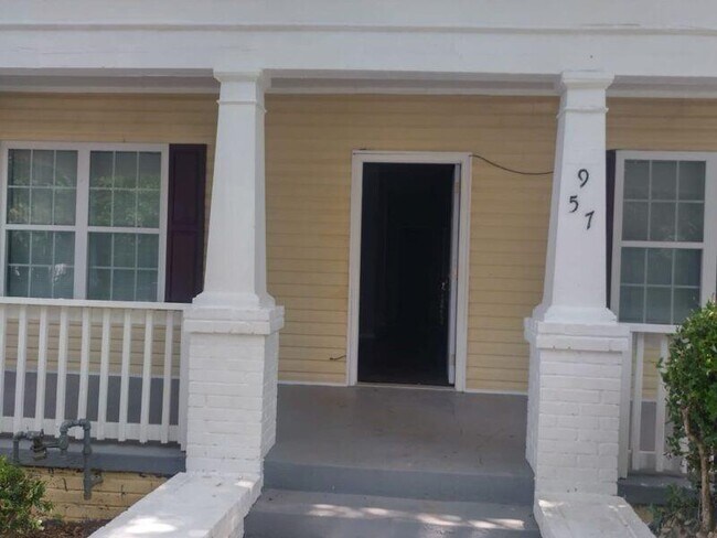 Building Photo - 957 Harwell St NW