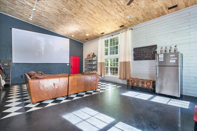 Building Photo - 2796 Camp Easter Rd