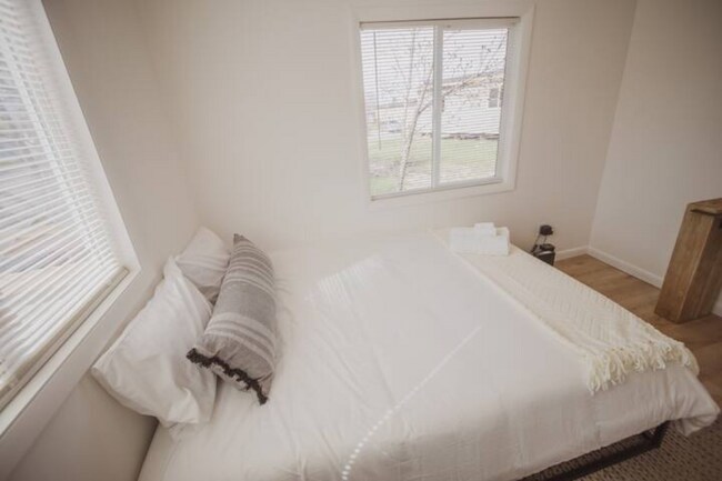 Building Photo - 104 Northside Dr