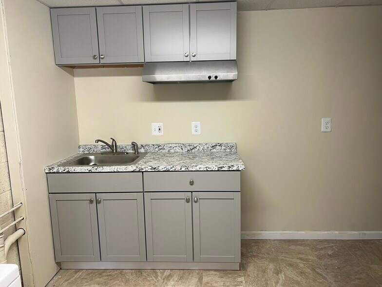 Basement Kitchen 1/3 - 2105 Bucknell Ter
