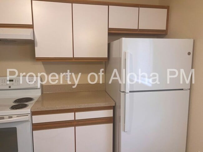 Building Photo - 4653 W Pasadena Ln