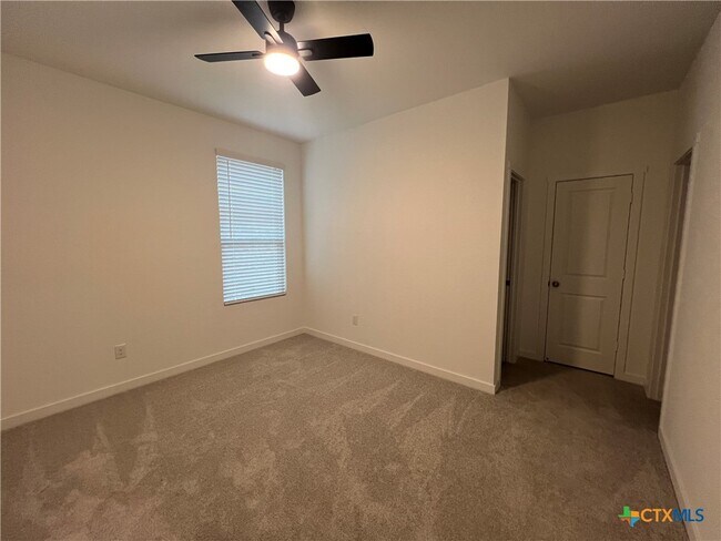 Building Photo - 8908 San Carlos