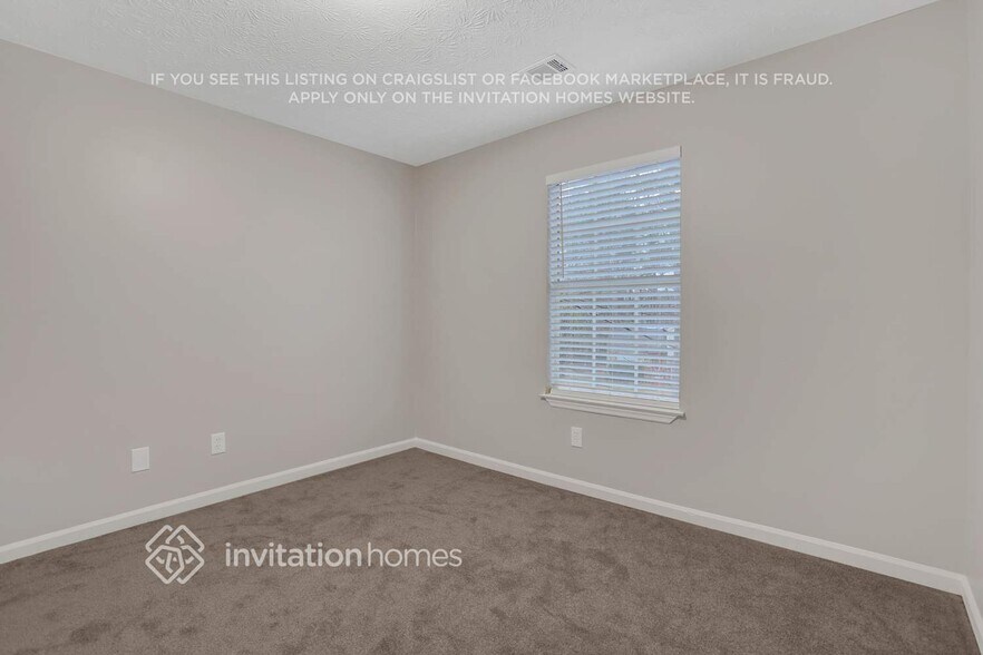 Building Photo - 417 Maid Marion Ln