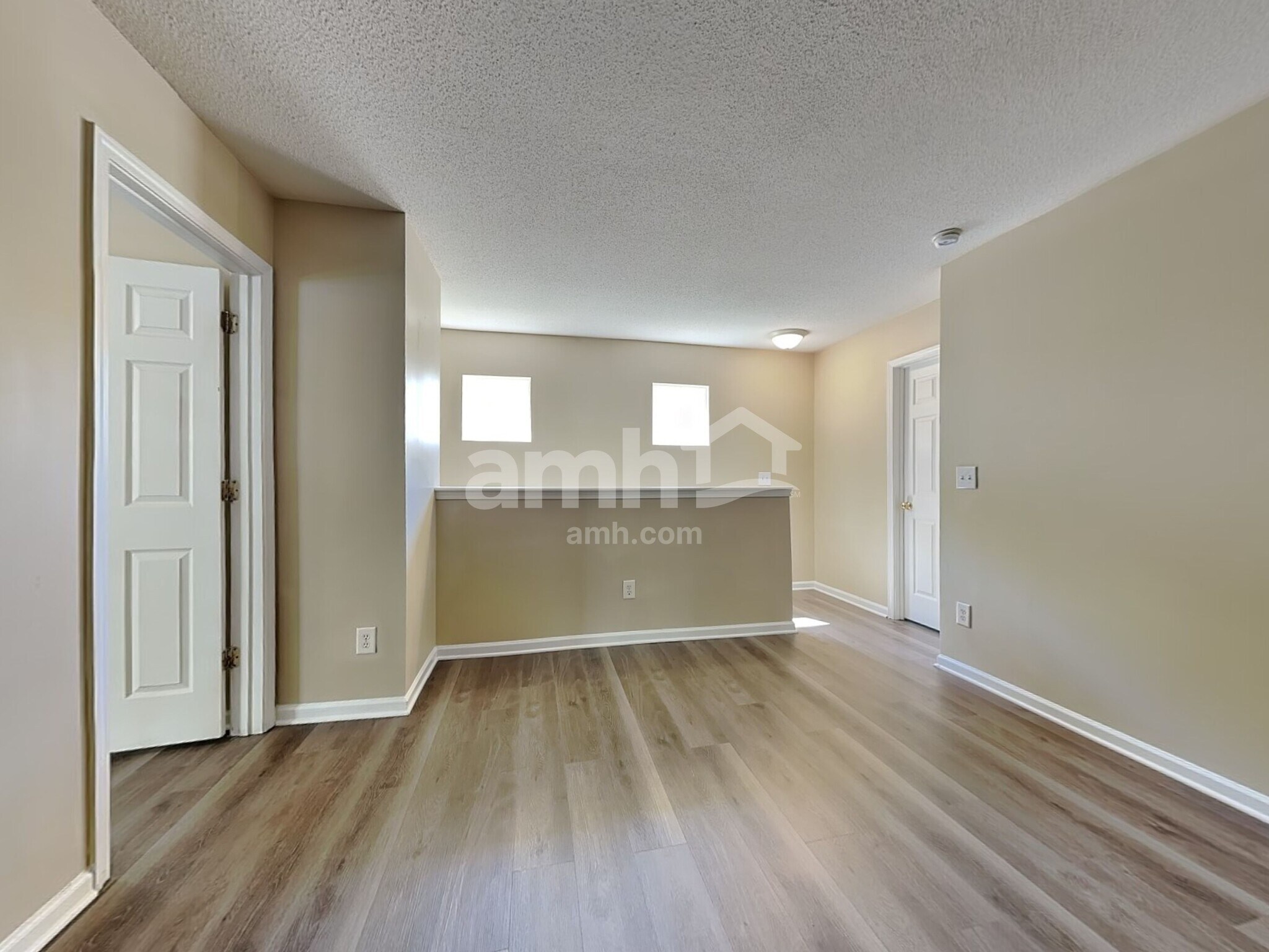 Building Photo - 3600 Mountain Brook Cir