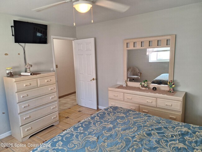 Building Photo - 289 Ellwood Ave