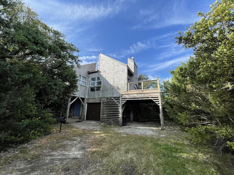 Building Photo - 56128 Elizabeth Ave
