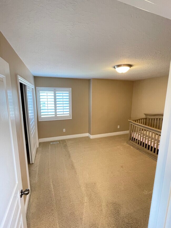 Building Photo - 2936 Sefton Dr