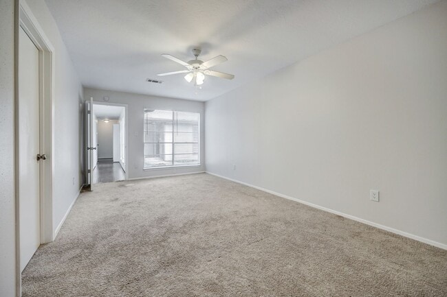 Building Photo - Home in Cypress for Lease! Move-in Ready!
