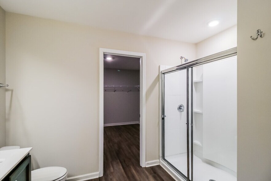 Building Photo - 3865 Place Dr