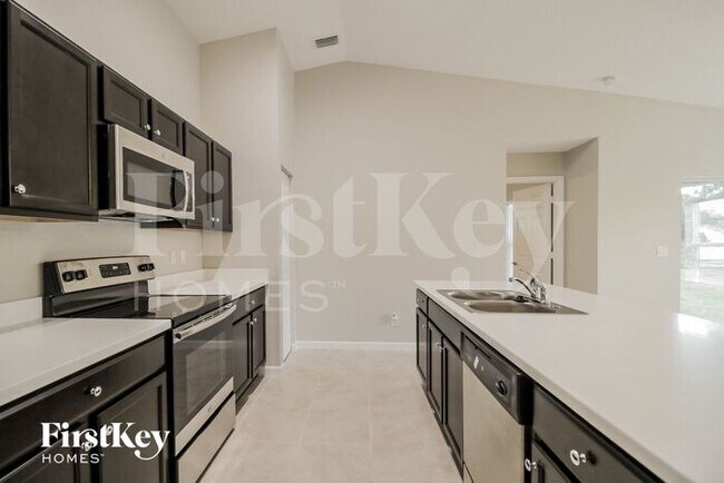 Building Photo - 1182 Jaslo St SE