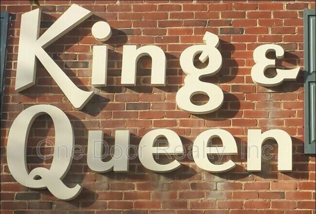 Building Photo - 732 Scotland St