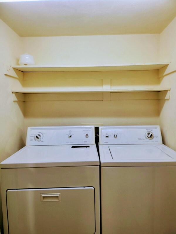 Building Photo - 1 US-1