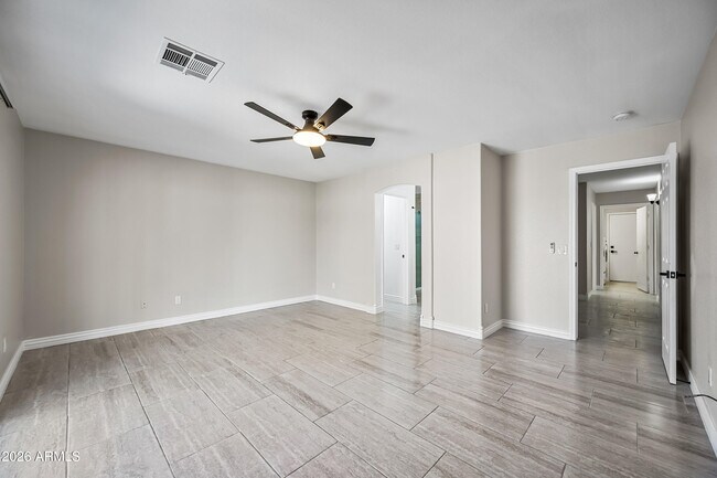 Building Photo - 10614 W Crimson Ln