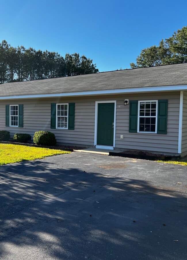 Building Photo - 150 Beulah Dr