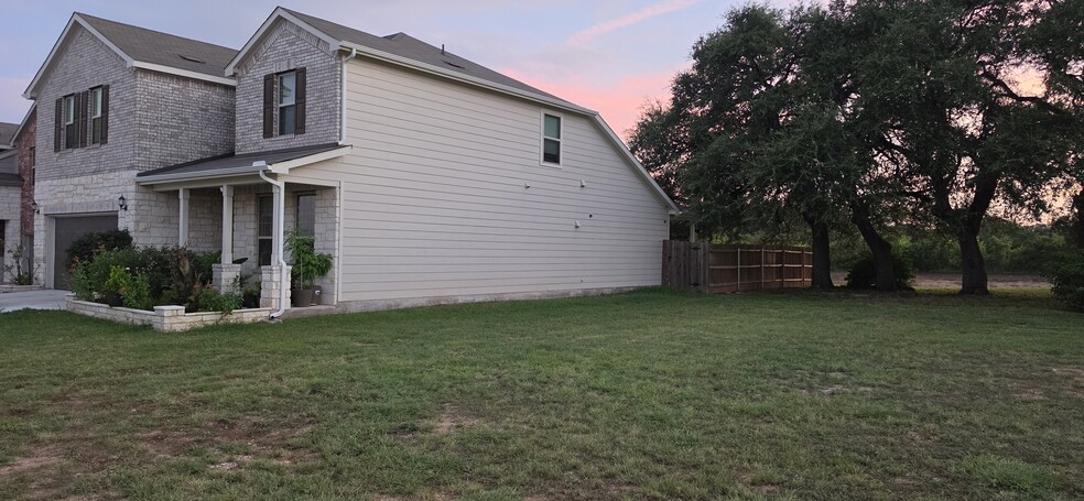 Building Photo - 109 Prairie Falcon Way