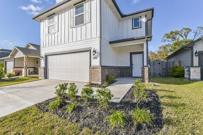 Building Photo - 5723 Madden Ln