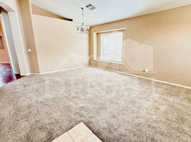 Building Photo - 4330 E Cottonwood Ln