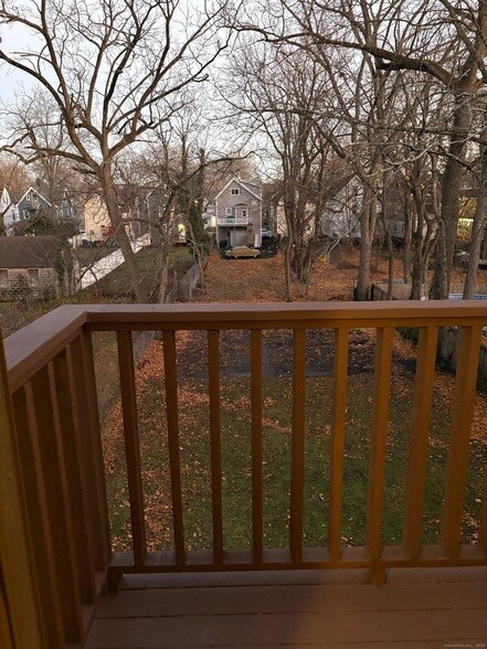 Building Photo - 345 Norton St