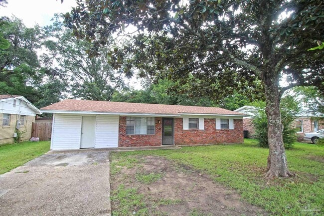 Primary Photo - 404 Ladybird Ln