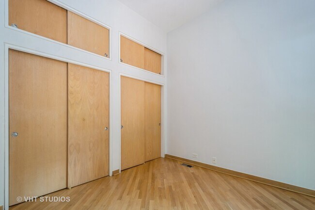 Building Photo - 2058 N Seminary Ave