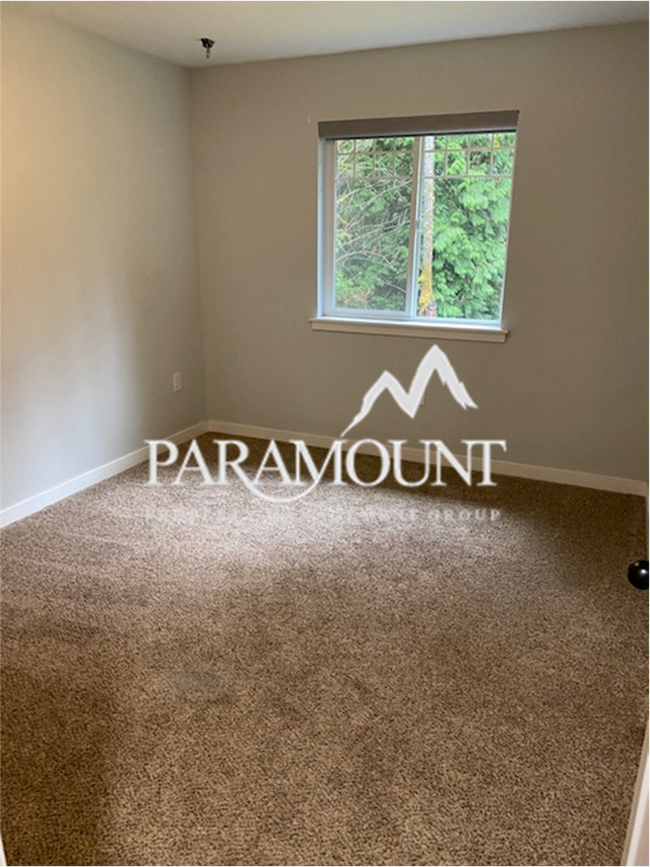Building Photo - Beautiful 3 Bed/2 Bath Rambler Awaits!