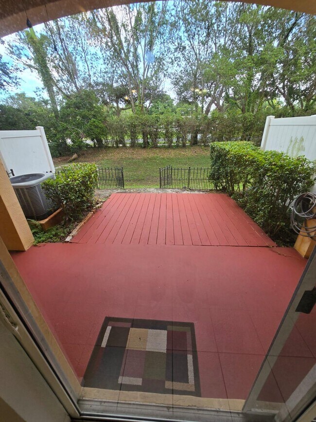 Building Photo - 6606 Catalina Ln