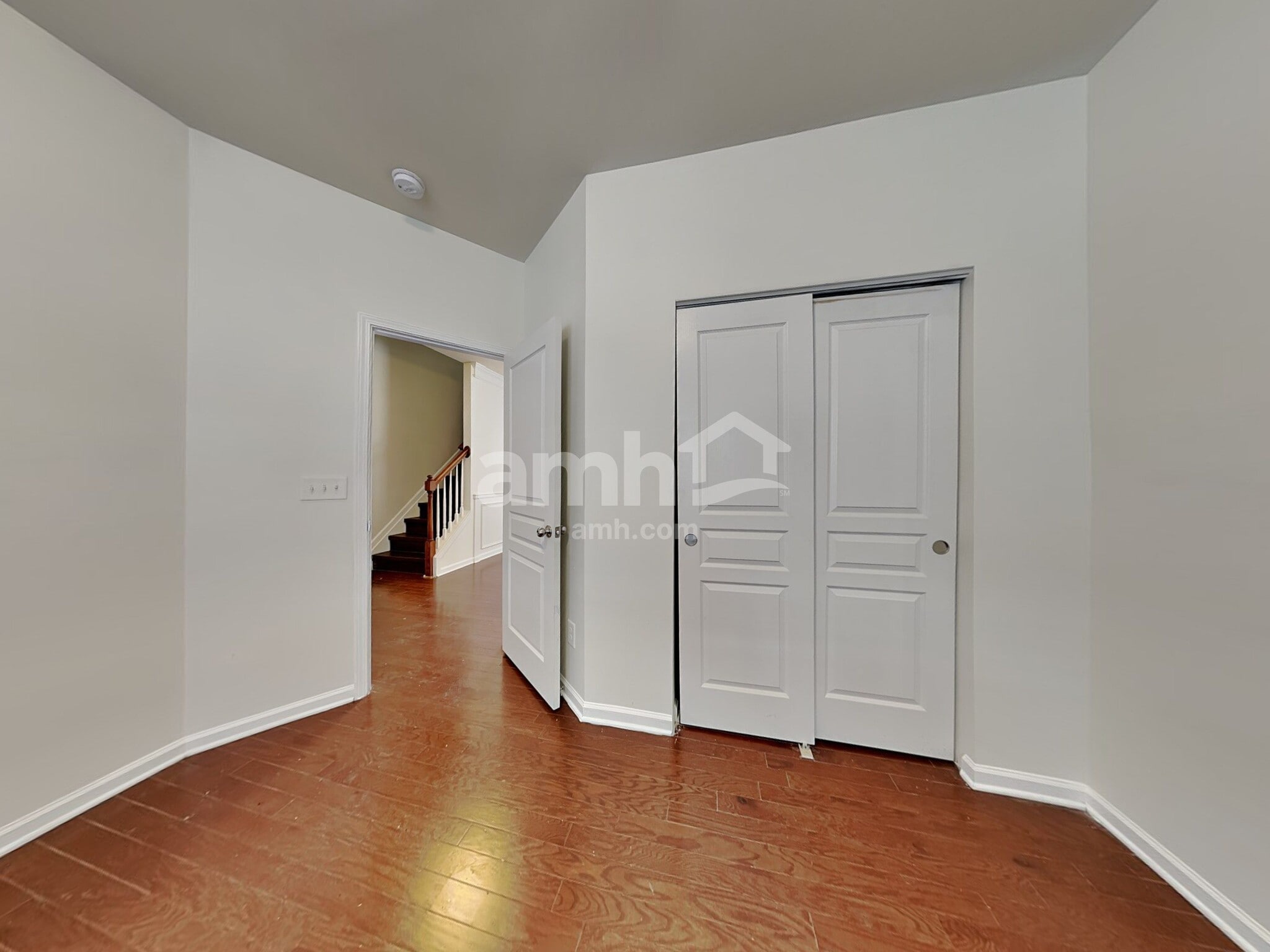 Building Photo - 8112 Hovingham Way