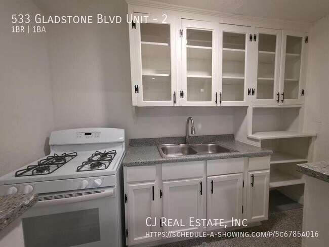 Building Photo - 533 Gladstone Blvd