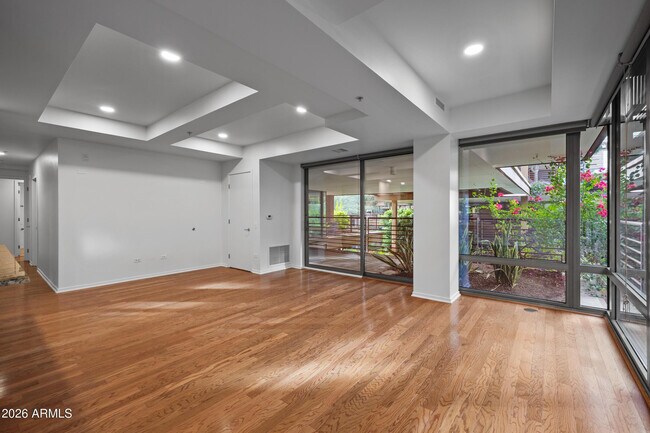 Building Photo - 7141 E Rancho Vista Dr