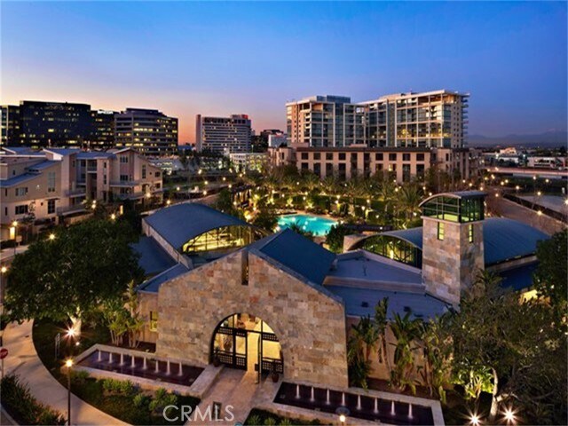 Building Photo - 3614 Rivington