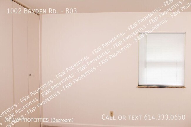 Building Photo - 1002 Bryden Rd