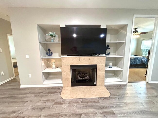 Building Photo - 6140 Sowerby Ln