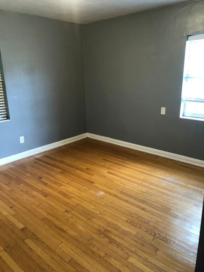 Building Photo - Stunning 3-Bedroom, 2-Bath Home in Desirable Mandarin Neighborhood!