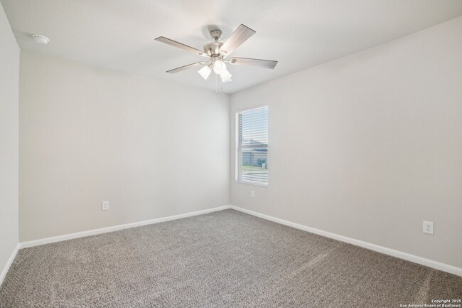 Building Photo - 7019 Vista Lp