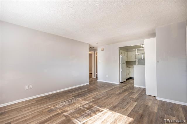Building Photo - 330 Vehr Dr