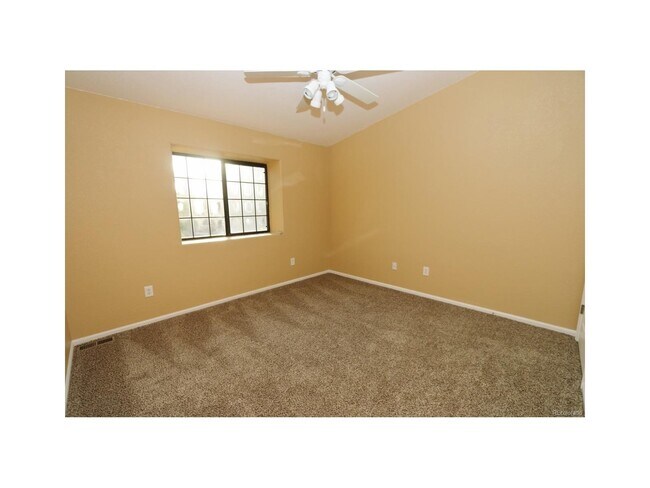Building Photo - Spacious 3 bed 2 bath Townhome for Rent in Arvada