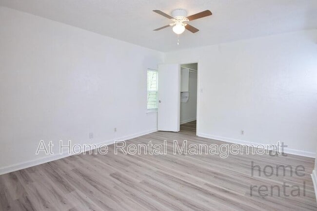 Building Photo - 6601 S Zunis Ave