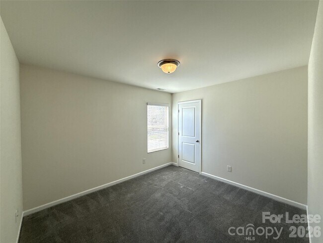 Building Photo - 354 Cornielle Ln