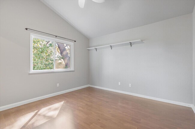 Building Photo - 4100 Diane Dr