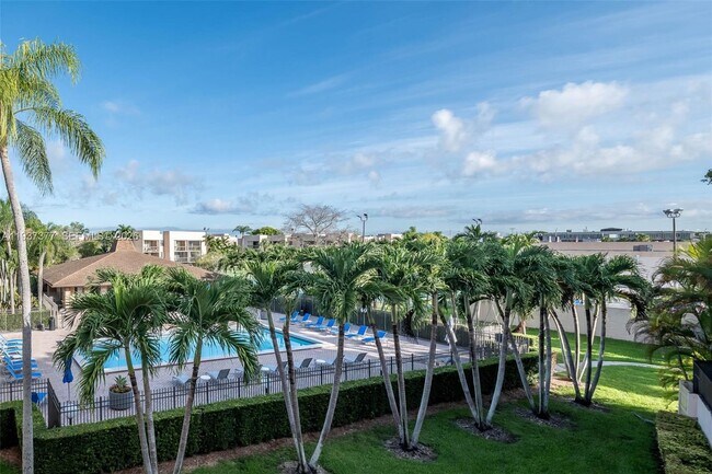 Building Photo - 10985 SW 107th St