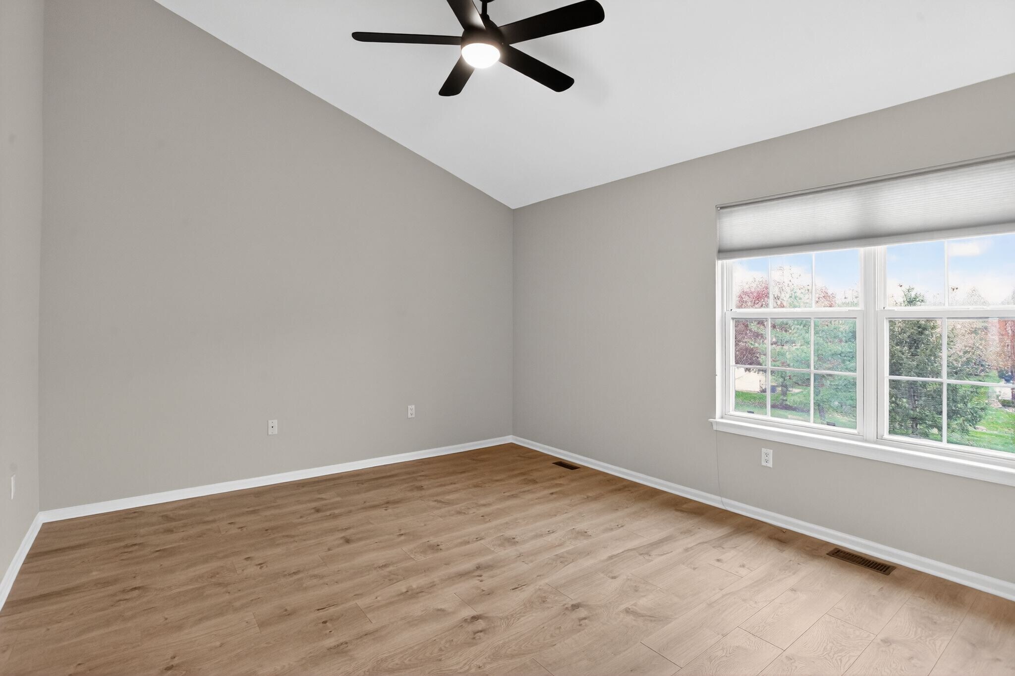 Building Photo - 2801 Harvard Ct