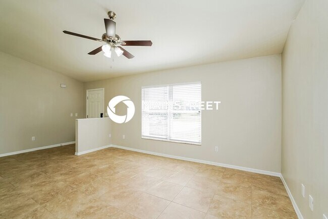 Building Photo - 820 SW 11th Pl