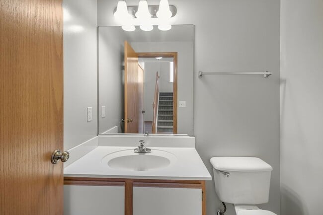 Building Photo - 21419 Frost Ct