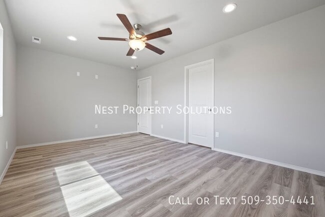 Building Photo - 913 N Washington Ct